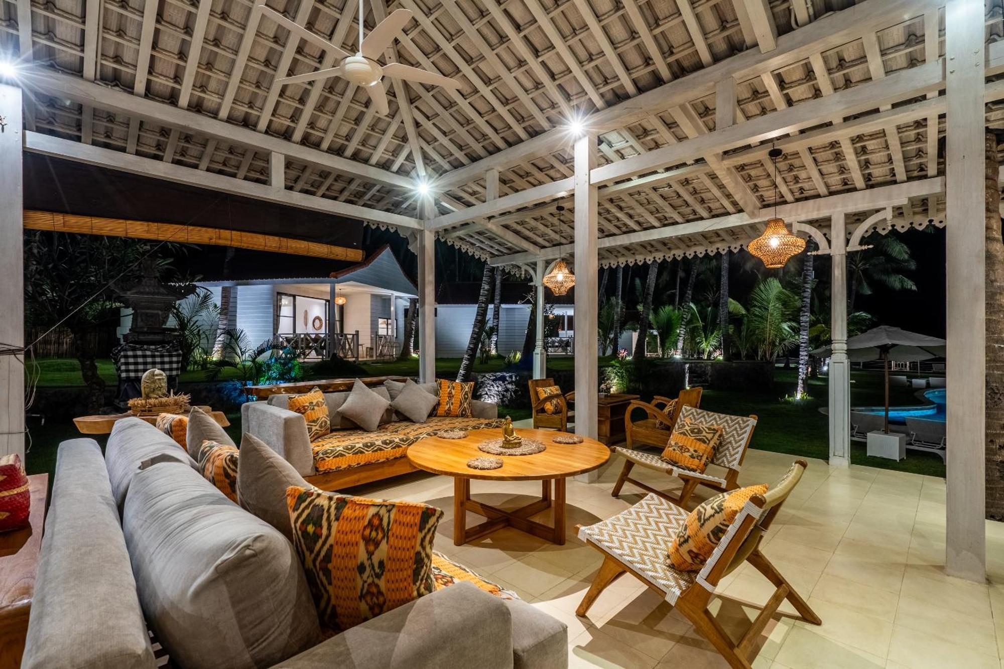Senang Resort Tianyar Extérieur photo
