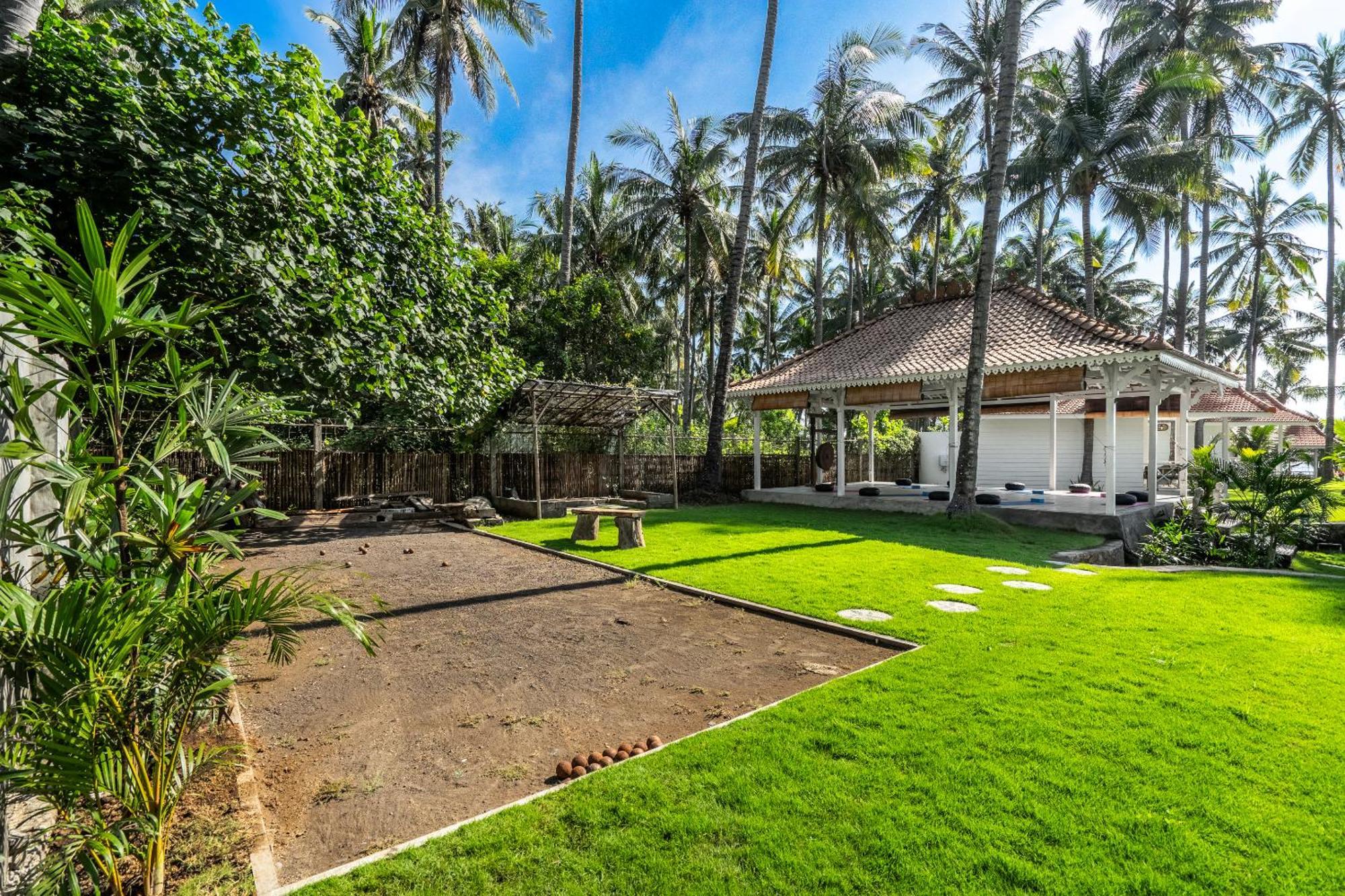 Senang Resort Tianyar Extérieur photo