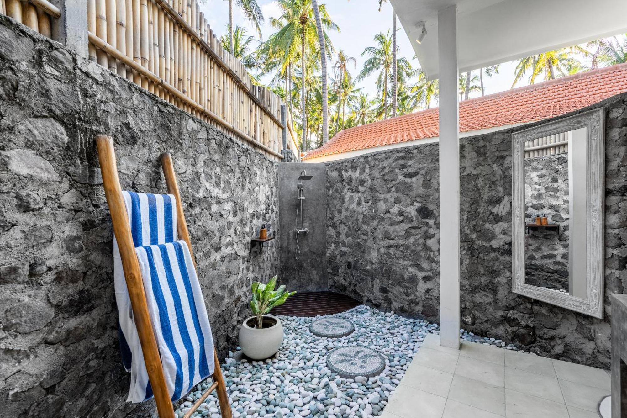 Senang Resort Tianyar Extérieur photo