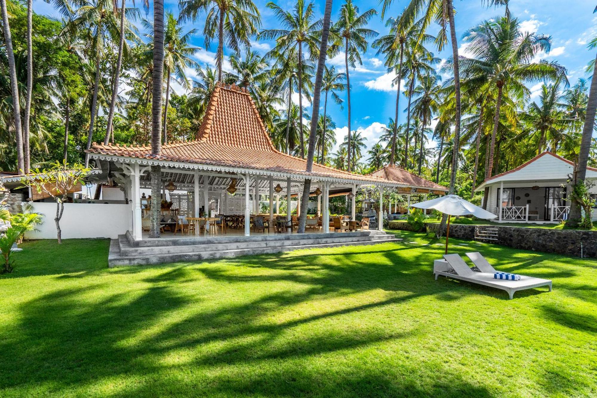 Senang Resort Tianyar Extérieur photo