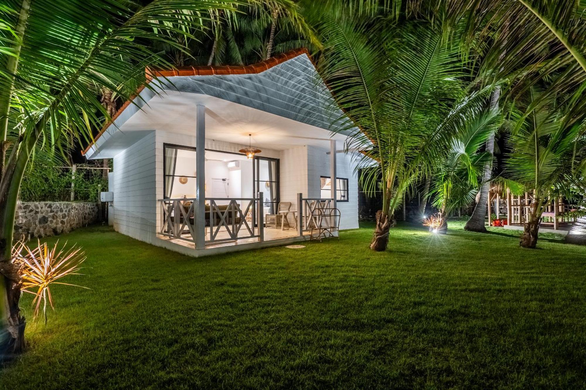 Senang Resort Tianyar Extérieur photo